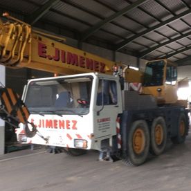 Transgrúas Enrique Jiménez S.L. camión de transporte pesado